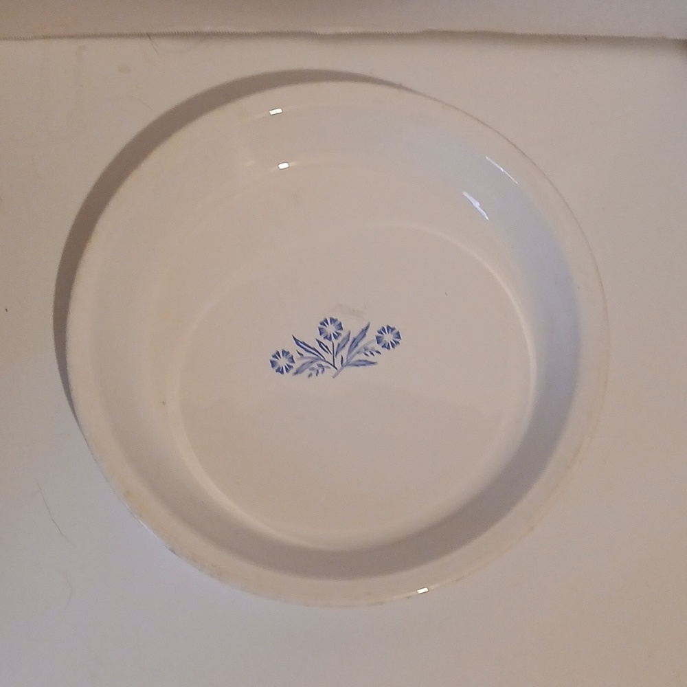 Vintage Corningware Cornflower 9" Pie Plate